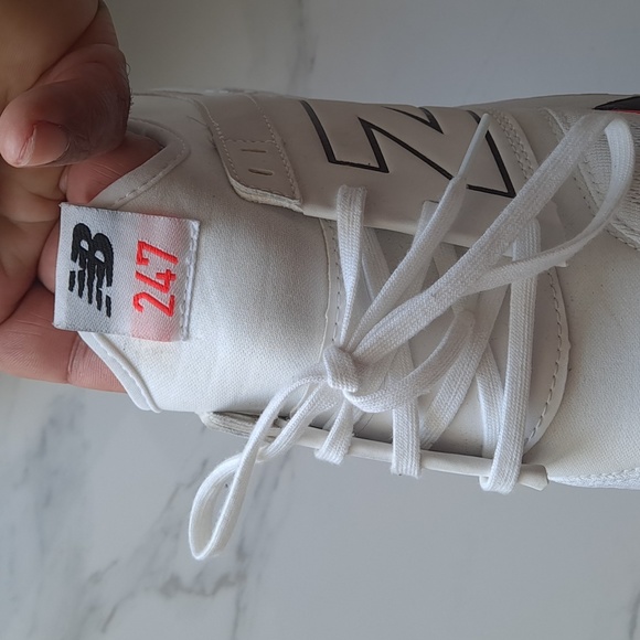 Sneakers - Picture 4 of 4